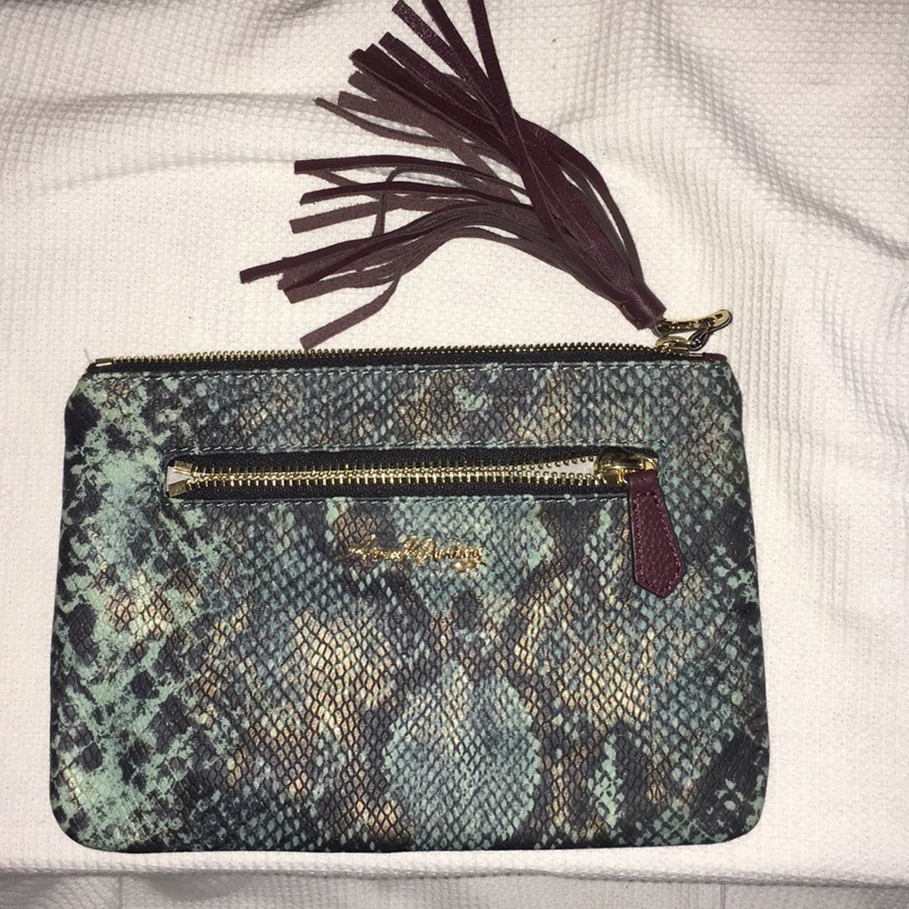 Handheld purse